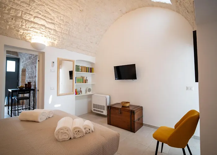 Uniconico Trullo & 3*