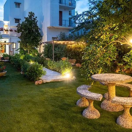 Uniconico Trullo&rooms 3* Alberobello