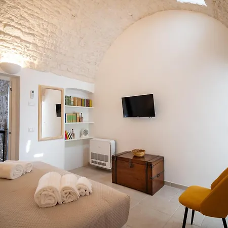 Uniconico Trullo & *